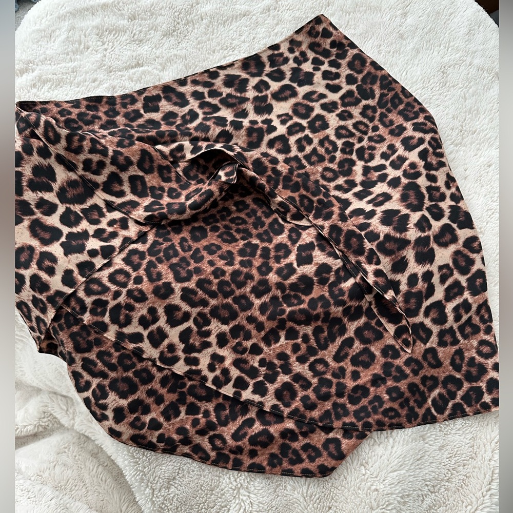 Good American Leopard Sarong